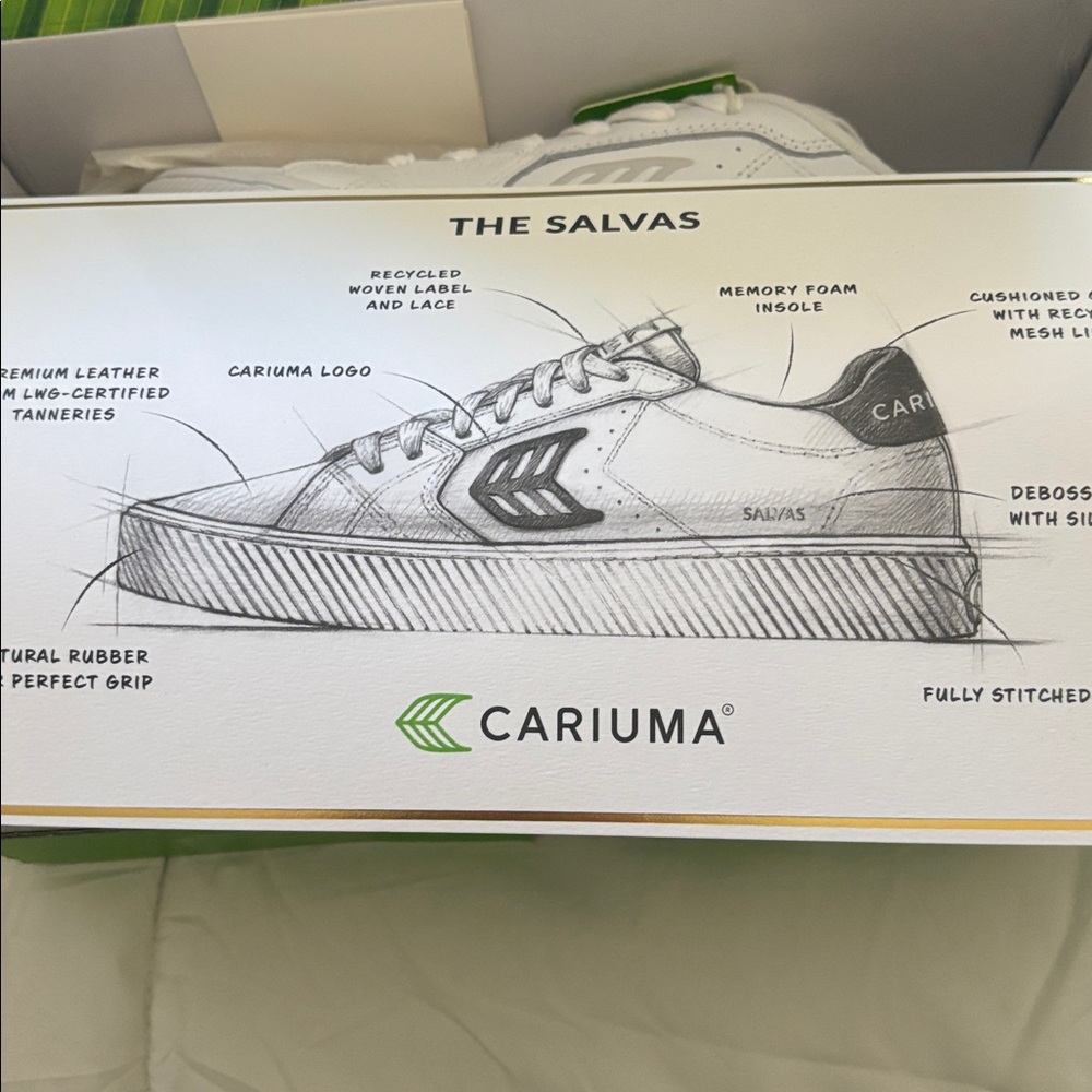 Cariuma The Salvas White and Gray Sneakers